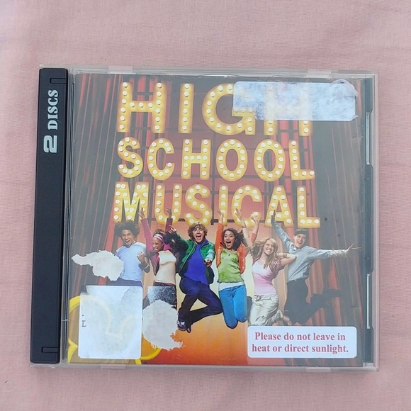 4/$15 🌻 High School Musical Movie Soundtrack CD - Picture 1 of 4